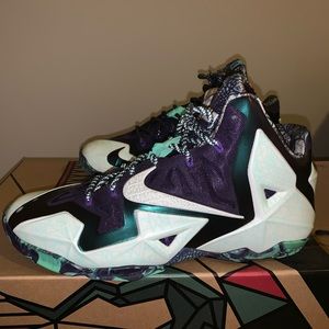 LeBron XI (11) Excellent condition